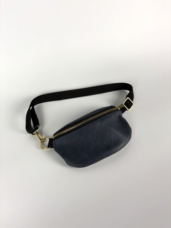 251032_3 The Franny in Blue and Brass